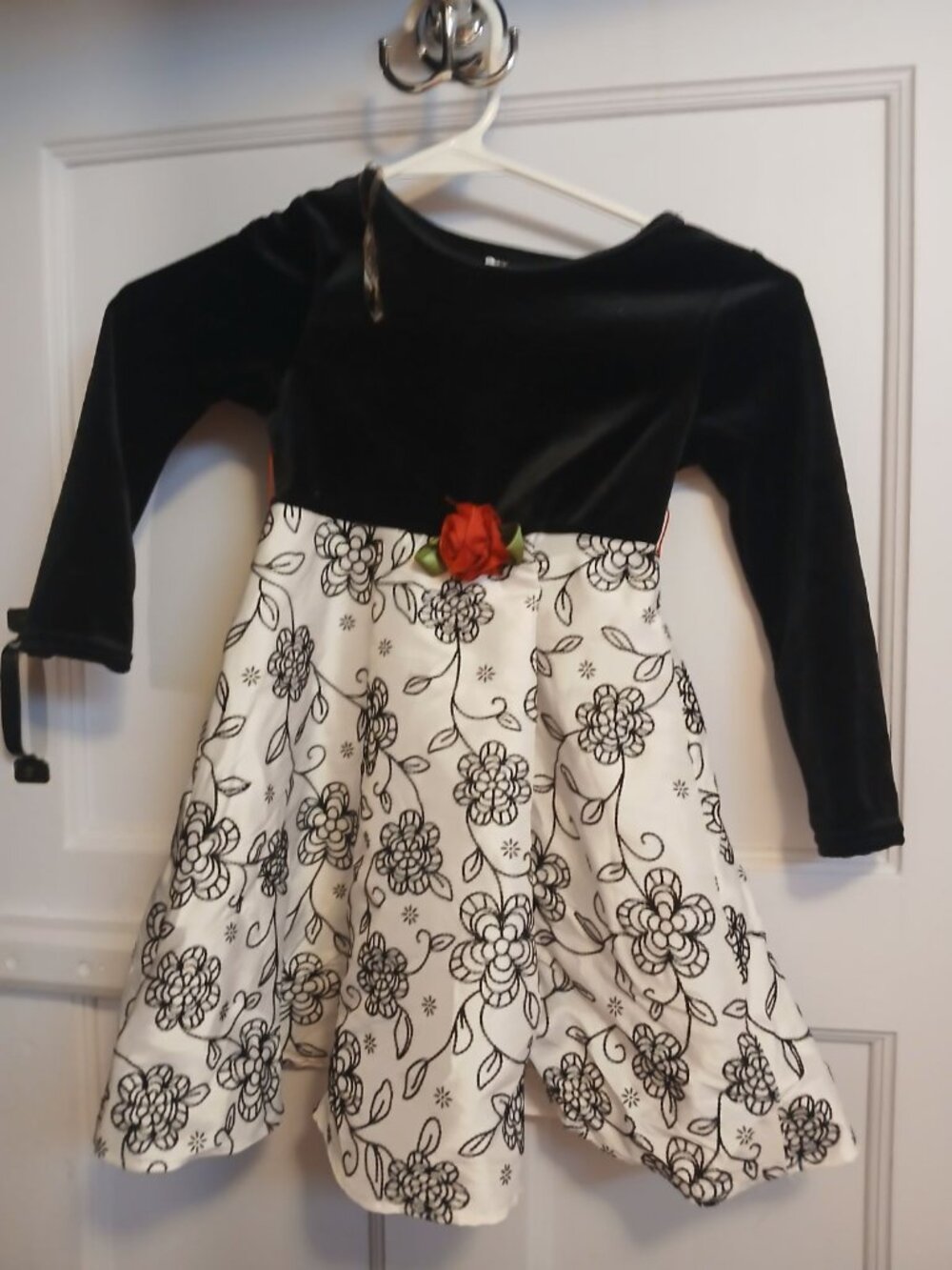 Dollie & Me Girls Toddler 4T Black and White Dress